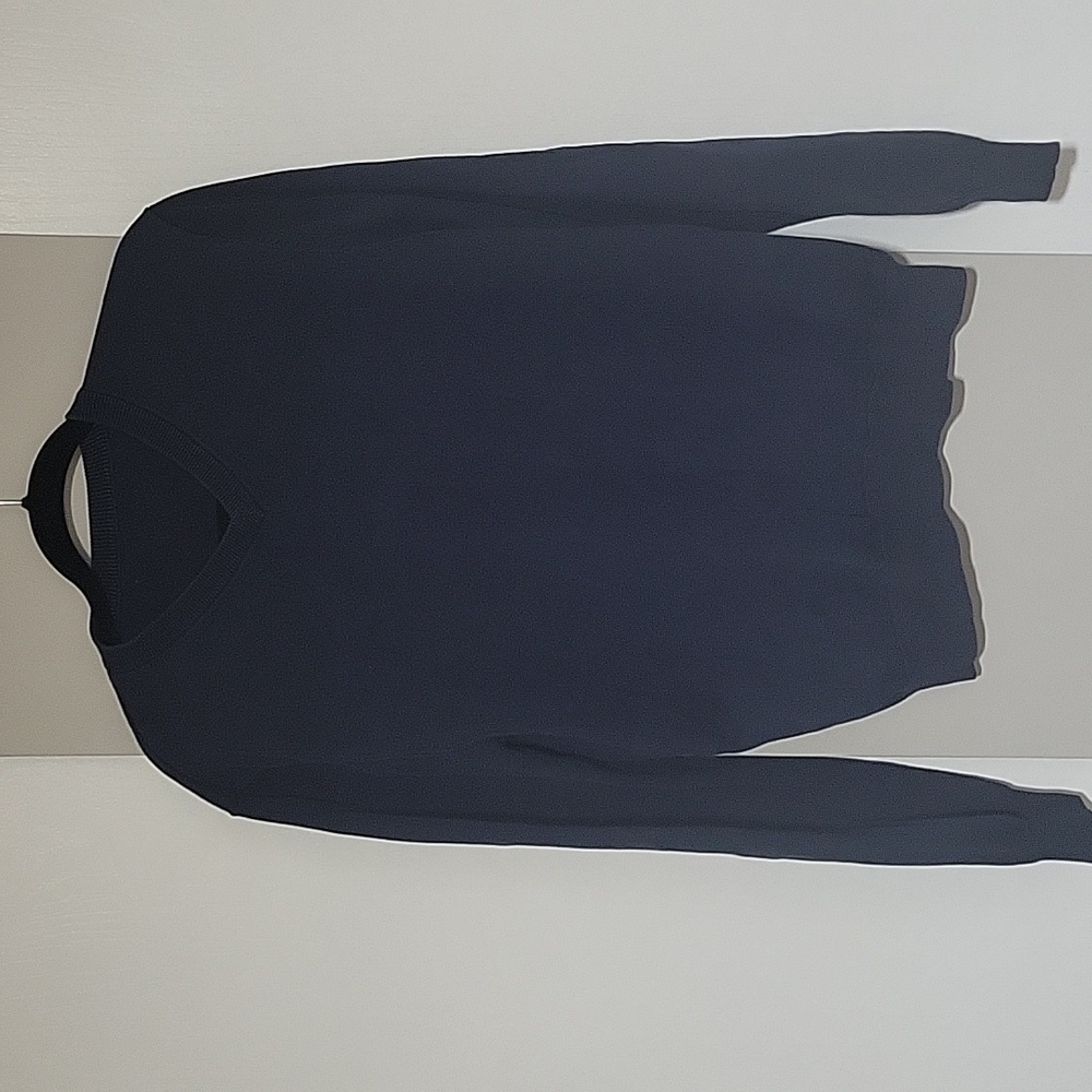Women long sleeve knit top size M